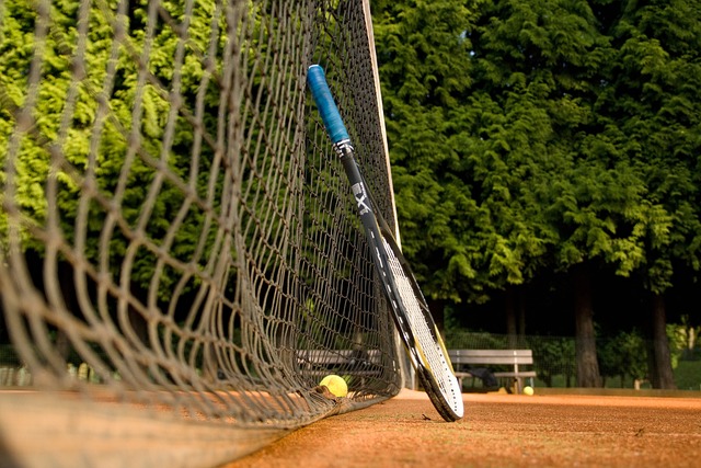 Tácticas de pádel para jugadores avanzados: mejora tu estrategia de juego