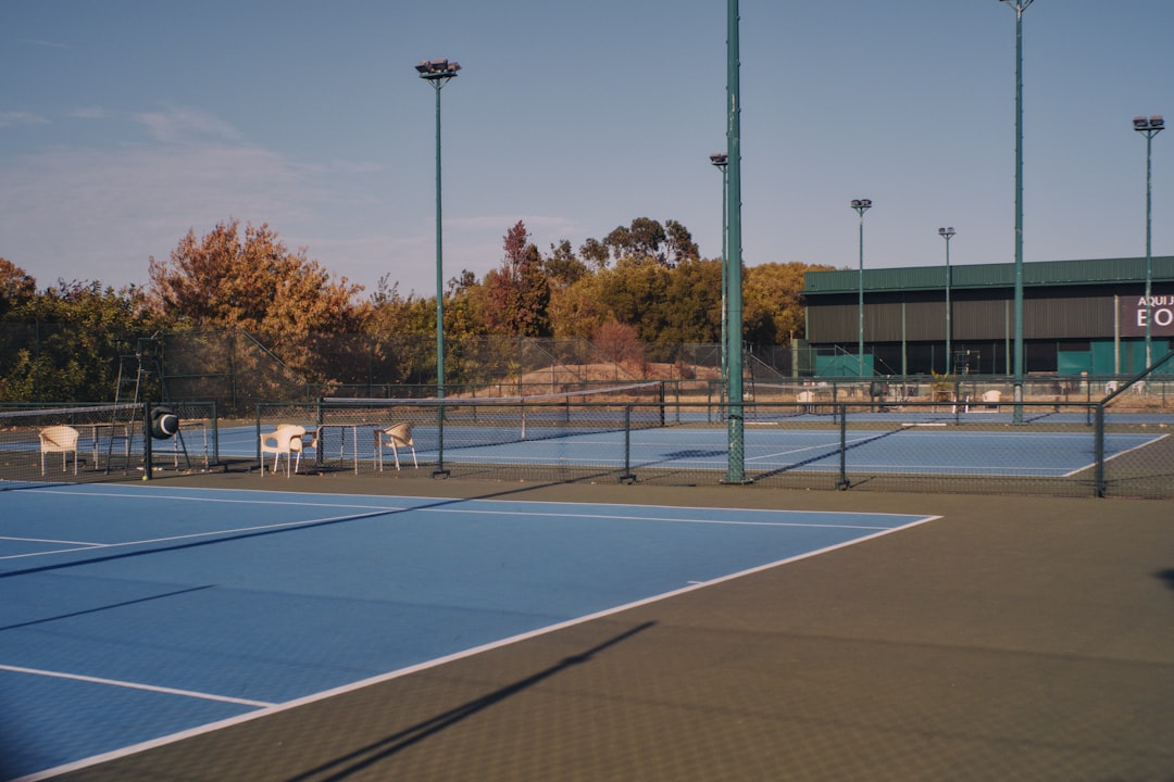 Clases de pádel en parques, clubes y centros deportivos